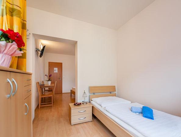 Hotel Waitz -Self Check In Unterwaltersdorf Εξωτερικό φωτογραφία